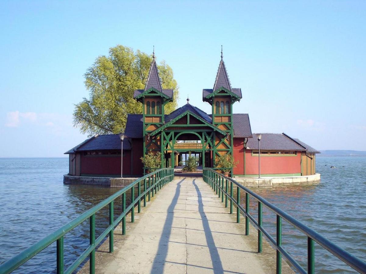 Holiday Home In Keszthely/Balaton 18989 Buitenkant foto